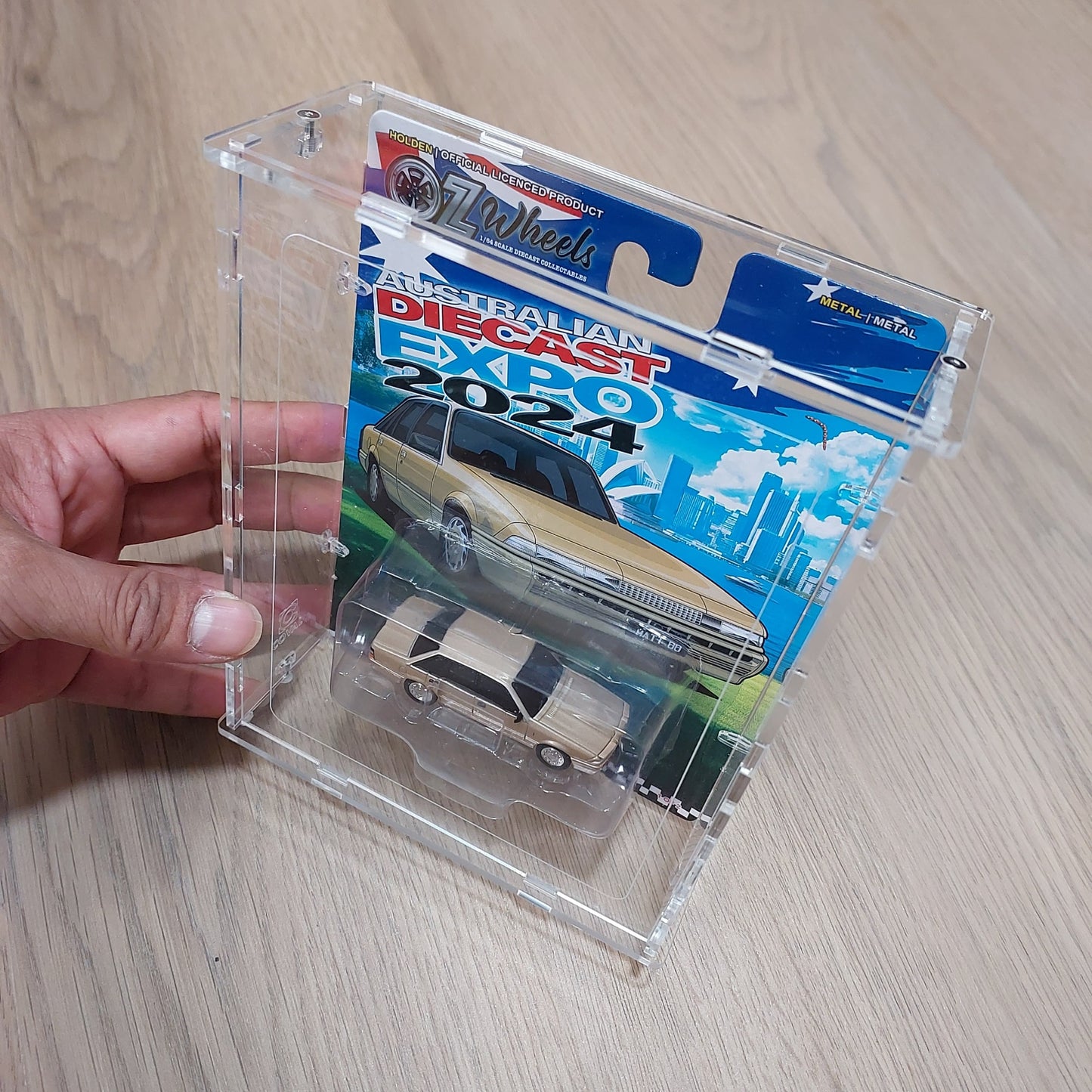 OZW-101T Acrylic DIsplay Case for Single Carded OZWheels Car