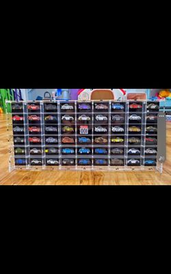 RPC-906 Wall-mountable Acrylic Display Case for 54 Car Enamel Pins